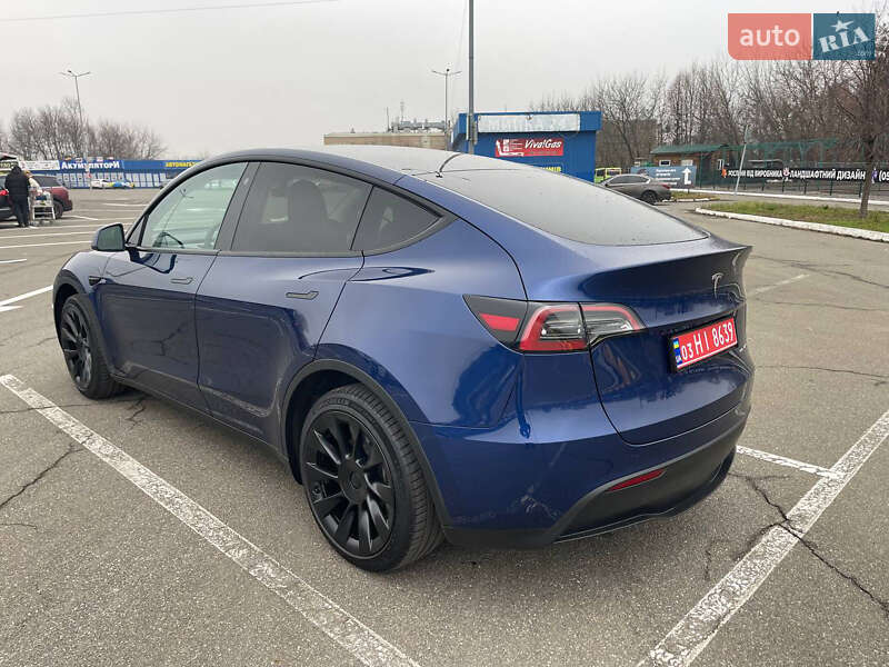 Внедорожник / Кроссовер Tesla Model Y 2023 в Киеве