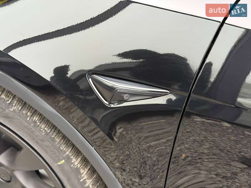 Внедорожник / Кроссовер Tesla Model Y 2022 в Хмельницком