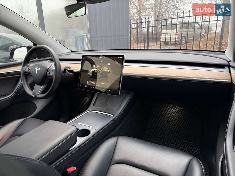 Внедорожник / Кроссовер Tesla Model Y 2022 в Хмельницком