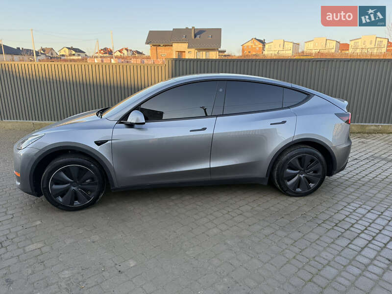 Внедорожник / Кроссовер Tesla Model Y 2024 в Львове фото 8 Внедорожник / Кроссовер Tesla Model Y 2024 в Львове
