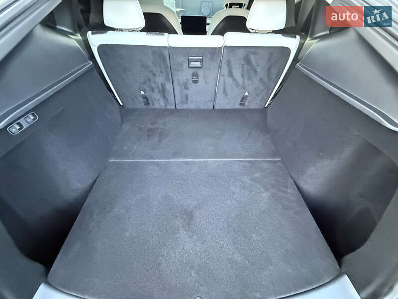 Внедорожник / Кроссовер Tesla Model Y 2024 в Львове фото 20 Внедорожник / Кроссовер Tesla Model Y 2024 в Львове