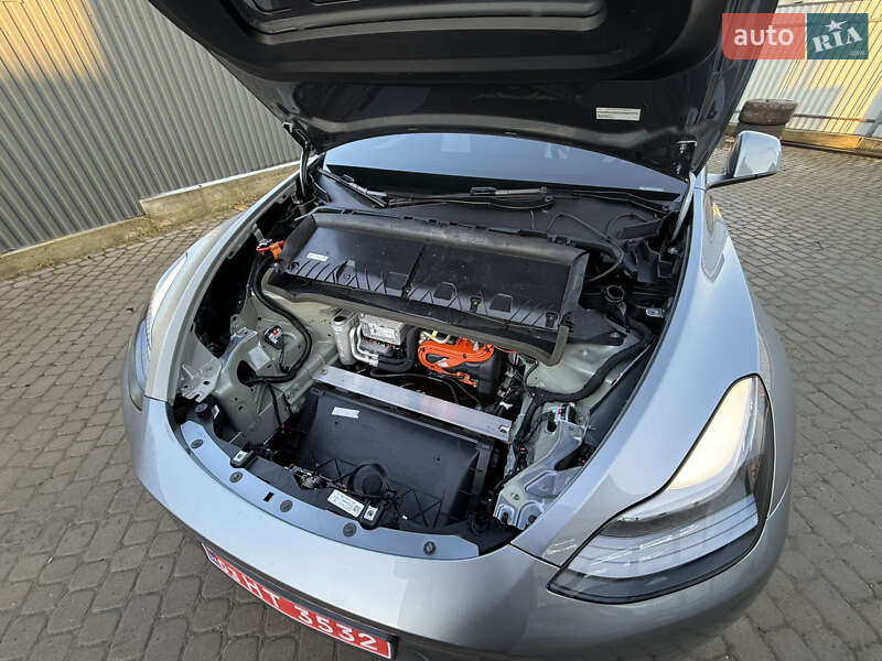 Внедорожник / Кроссовер Tesla Model Y 2024 в Львове фото 21 Внедорожник / Кроссовер Tesla Model Y 2024 в Львове