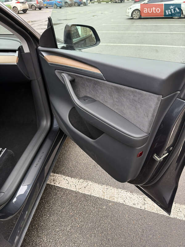 Внедорожник / Кроссовер Tesla Model Y 2024 в Харькове фото 6 Внедорожник / Кроссовер Tesla Model Y 2024 в Харькове