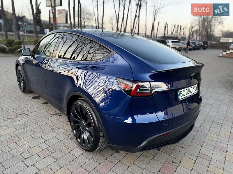 Внедорожник / Кроссовер Tesla Model Y 2024 в Стрые