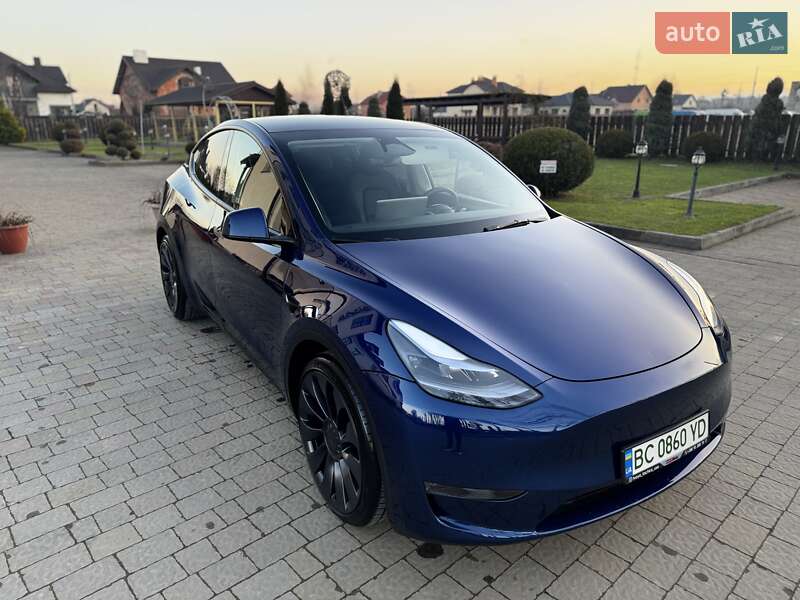 Внедорожник / Кроссовер Tesla Model Y 2024 в Стрые