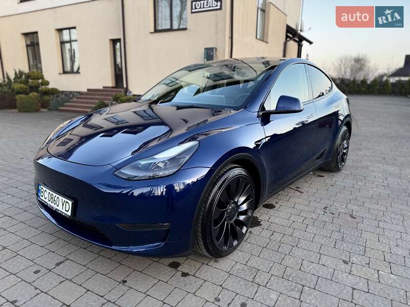 Внедорожник / Кроссовер Tesla Model Y 2024 в Стрые