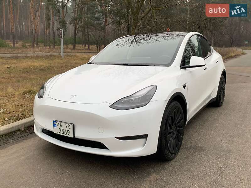 Tesla Model Y 2020