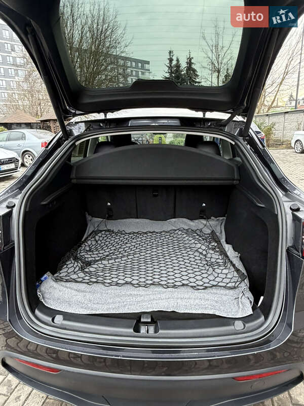 Внедорожник / Кроссовер Tesla Model Y 2024 в Львове