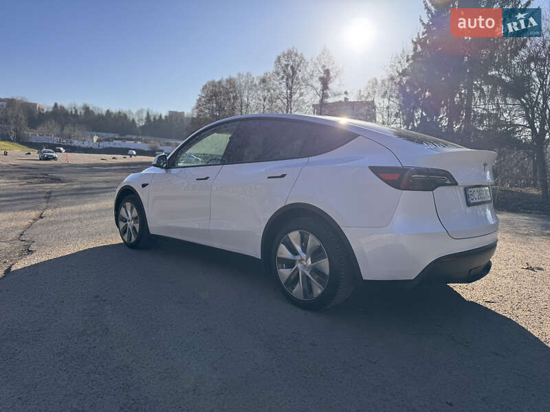 Внедорожник / Кроссовер Tesla Model Y 2023 в Львове