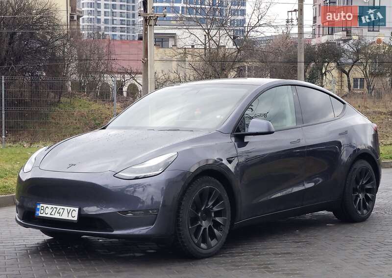Tesla Model Y 2020
