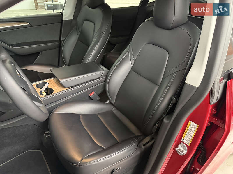 Внедорожник / Кроссовер Tesla Model Y 2022 в Ильинцах