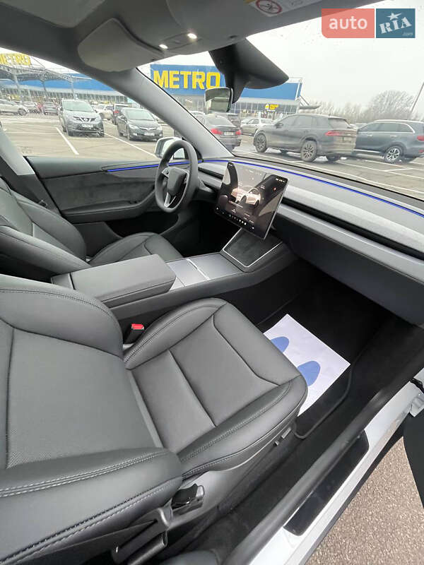 Внедорожник / Кроссовер Tesla Model Y 2025 в Киеве фото 16 Внедорожник / Кроссовер Tesla Model Y 2025 в Киеве
