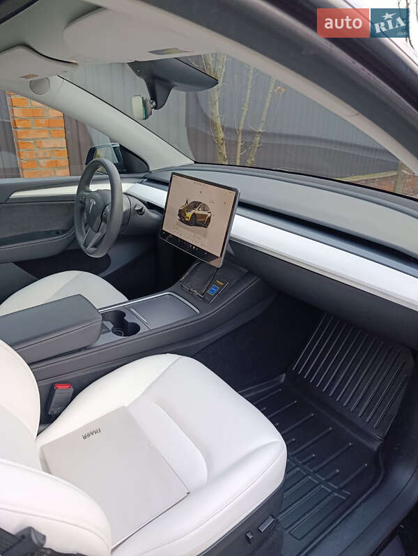 Внедорожник / Кроссовер Tesla Model Y 2023 в Луцке фото 12 Внедорожник / Кроссовер Tesla Model Y 2023 в Луцке