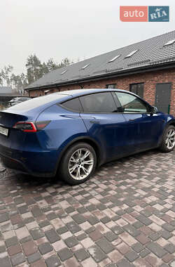 Внедорожник / Кроссовер Tesla Model Y 2021 в Киеве