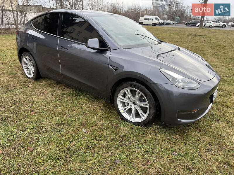 Внедорожник / Кроссовер Tesla Model Y 2023 в Львове