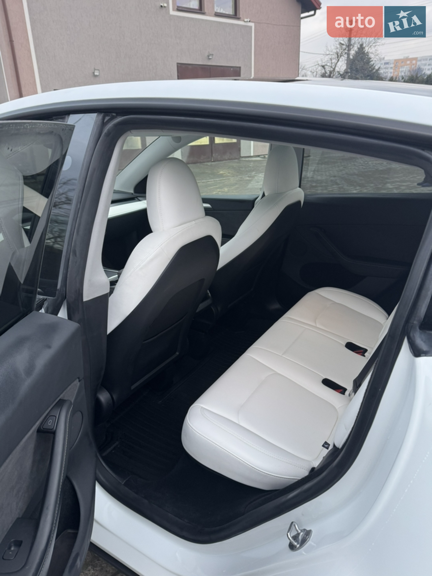 2024 Tesla Model Y - мініатюра 13