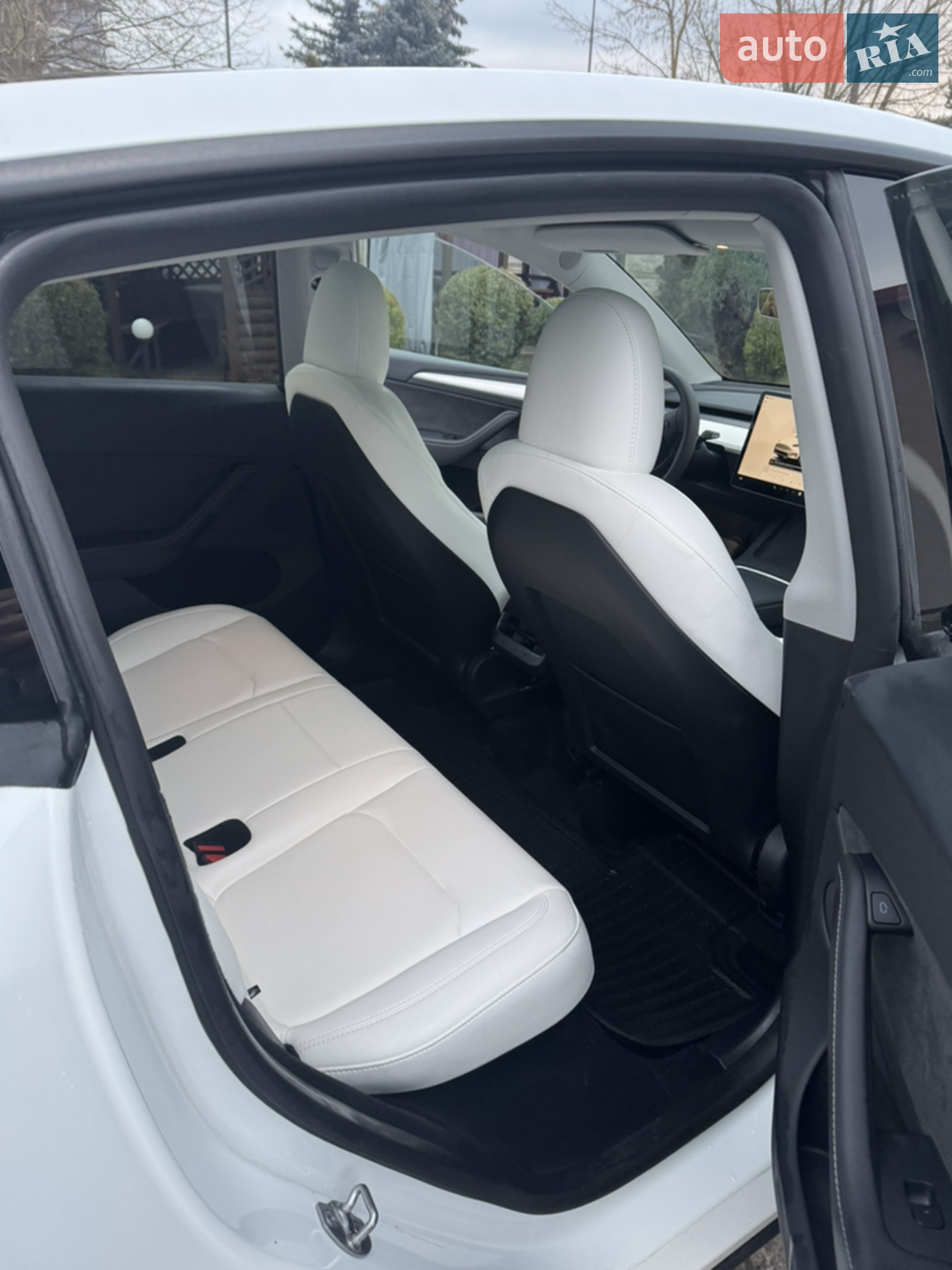 2024 Tesla Model Y - мініатюра 15