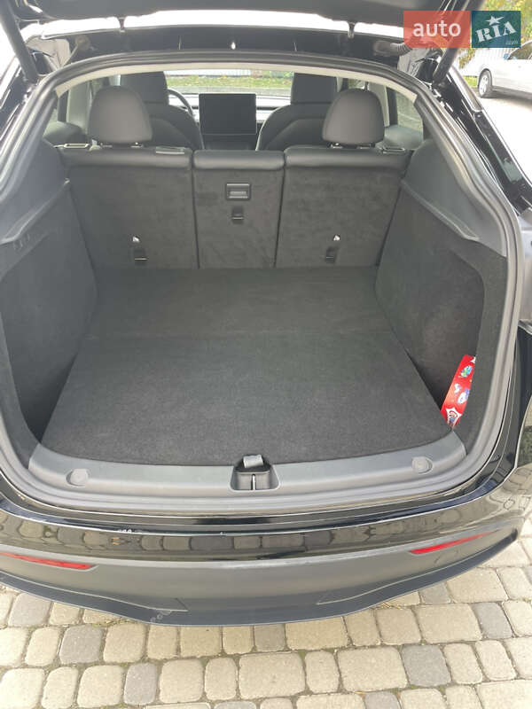 Внедорожник / Кроссовер Tesla Model Y 2022 в Ивано-Франковске фото 41 Внедорожник / Кроссовер Tesla Model Y 2022 в Ивано-Франковске