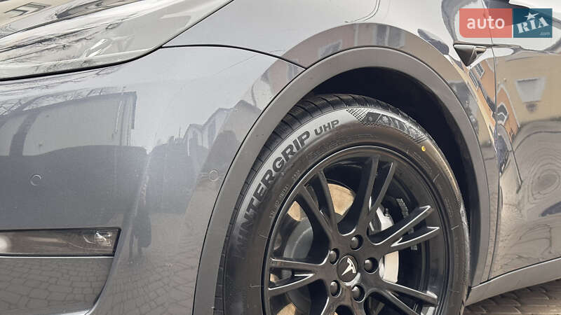 Внедорожник / Кроссовер Tesla Model Y 2022 в Киеве