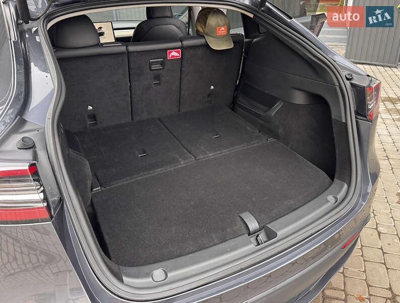 Внедорожник / Кроссовер Tesla Model Y 2022 в Киеве