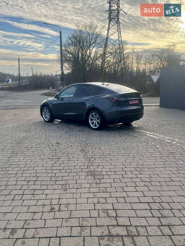 Внедорожник / Кроссовер Tesla Model Y 2023 в Тернополе фото 18 Внедорожник / Кроссовер Tesla Model Y 2023 в Тернополе