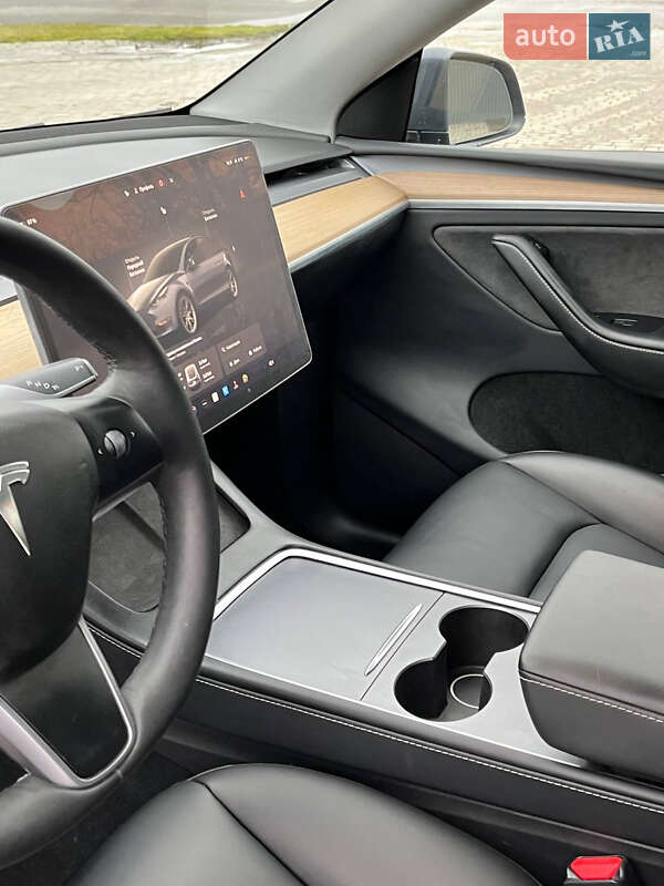 Внедорожник / Кроссовер Tesla Model Y 2023 в Тернополе фото 23 Внедорожник / Кроссовер Tesla Model Y 2023 в Тернополе