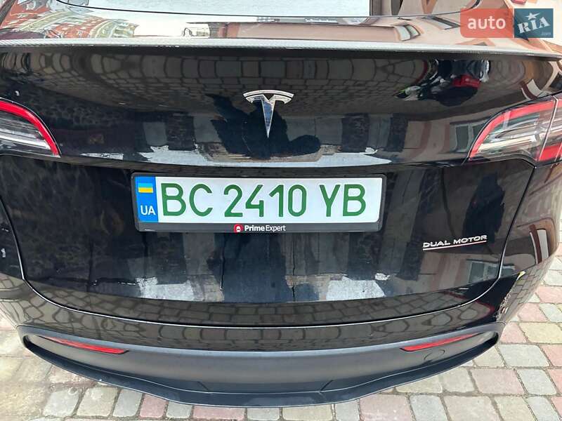 Внедорожник / Кроссовер Tesla Model Y 2021 в Львове