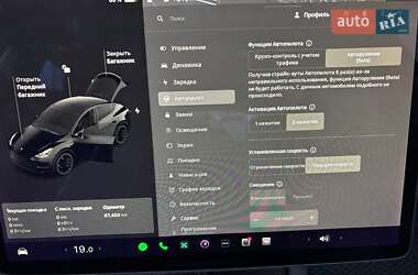 Внедорожник / Кроссовер Tesla Model Y 2021 в Львове