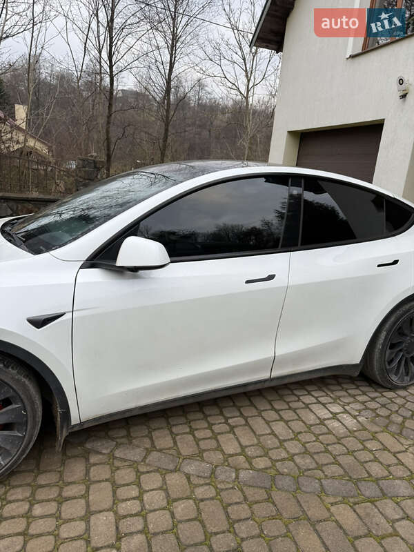 Внедорожник / Кроссовер Tesla Model Y 2020 в Львове