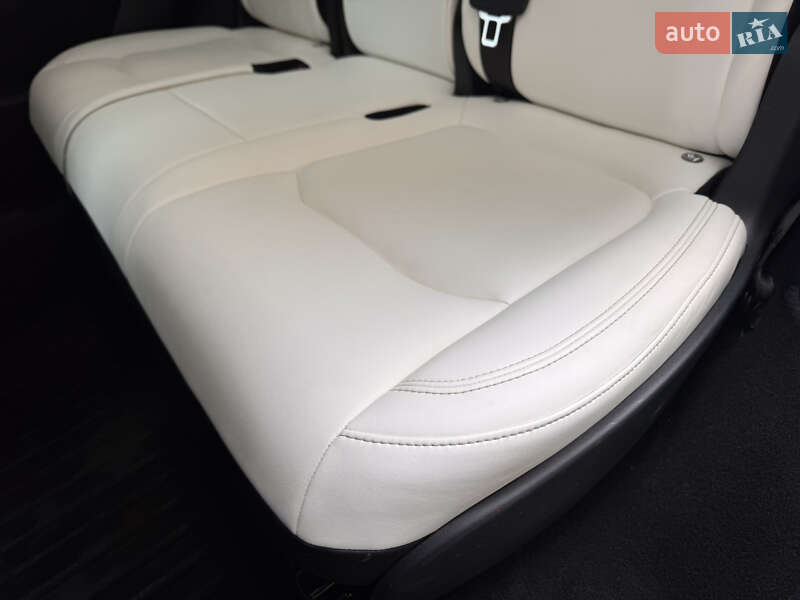 Внедорожник / Кроссовер Tesla Model Y 2021 в Виннице