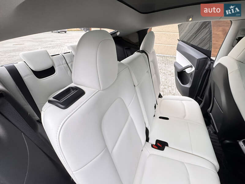 Внедорожник / Кроссовер Tesla Model Y 2021 в Виннице