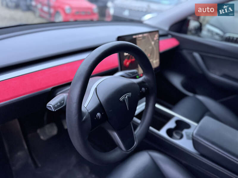 Внедорожник / Кроссовер Tesla Model Y 2021 в Ивано-Франковске