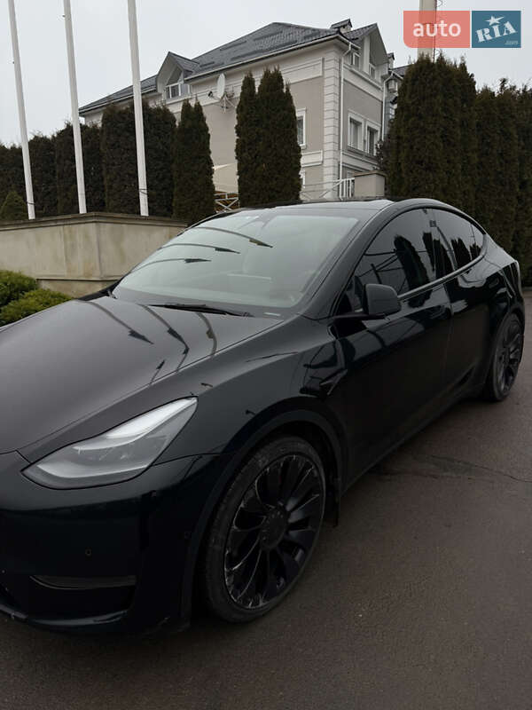 Внедорожник / Кроссовер Tesla Model Y 2022 в Львове