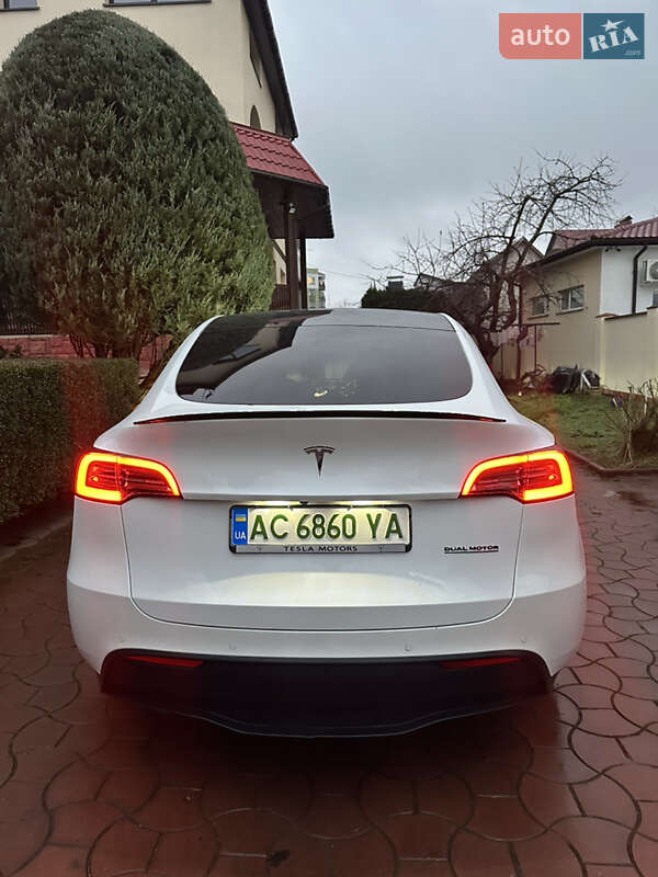 Внедорожник / Кроссовер Tesla Model Y 2020 в Луцке