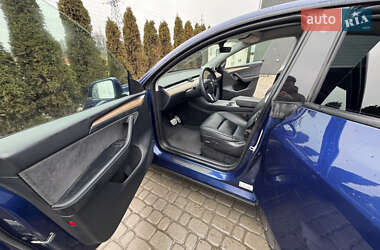 Позашляховик / Кросовер Tesla Model Y 2022 в Львові