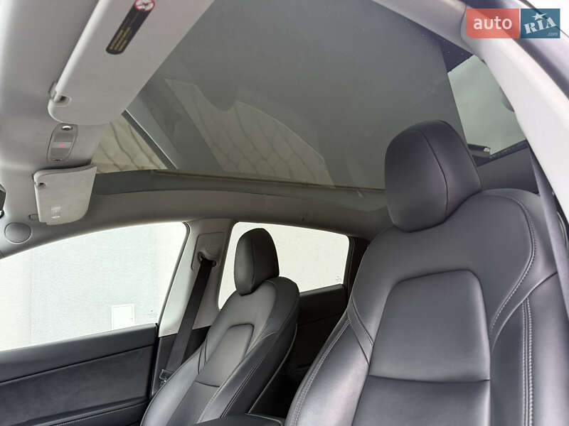Внедорожник / Кроссовер Tesla Model Y 2020 в Львове