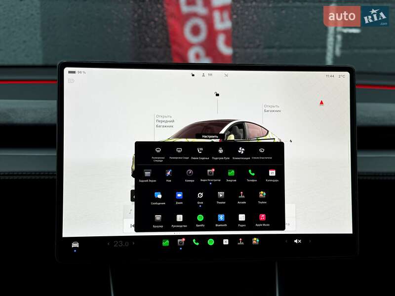 Внедорожник / Кроссовер Tesla Model Y 2025 в Киеве