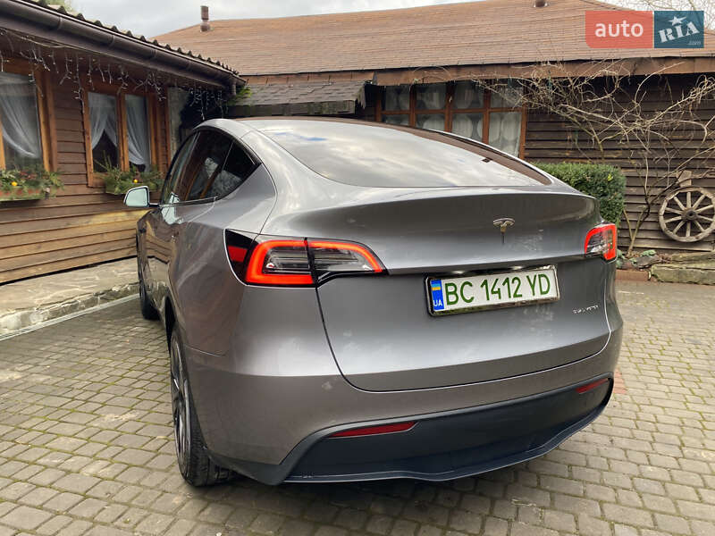 Внедорожник / Кроссовер Tesla Model Y 2024 в Львове