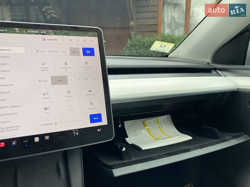 Внедорожник / Кроссовер Tesla Model Y 2024 в Львове