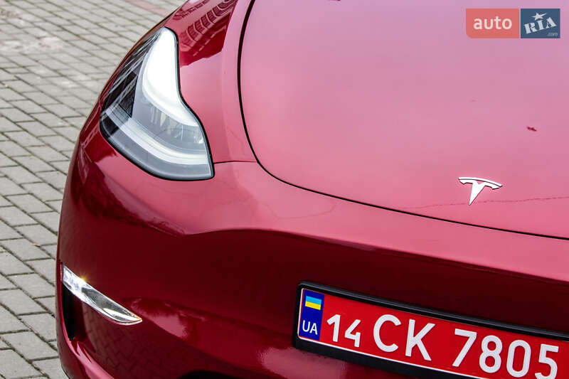 Внедорожник / Кроссовер Tesla Model Y 2024 в Львове