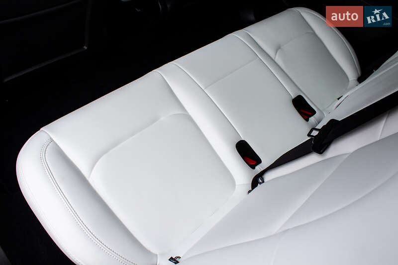 Внедорожник / Кроссовер Tesla Model Y 2024 в Львове