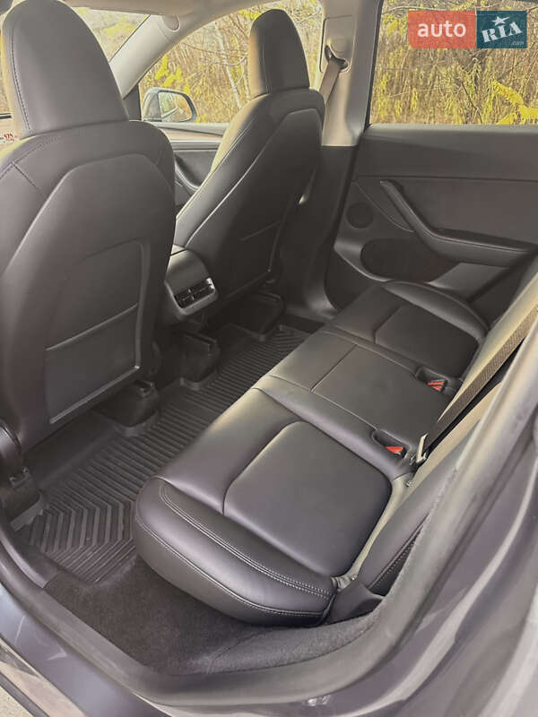 Позашляховик / Кросовер Tesla Model Y 2023 в Олевську фото 11 Позашляховик / Кросовер Tesla Model Y 2023 в Олевську