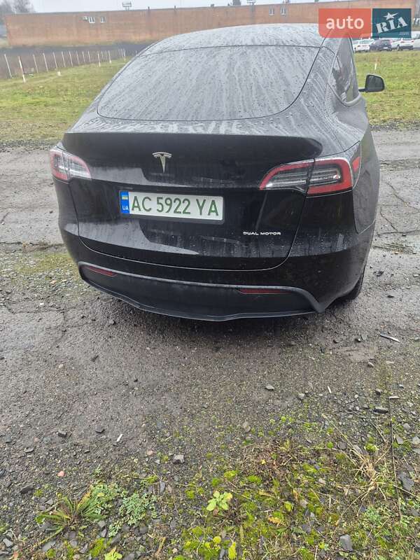 Внедорожник / Кроссовер Tesla Model Y 2021 в Луцке