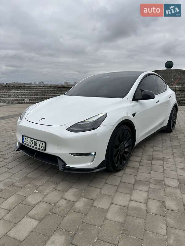 Внедорожник / Кроссовер Tesla Model Y 2022 в Днепре