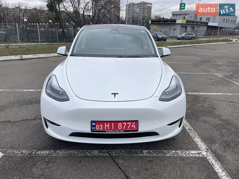 Внедорожник / Кроссовер Tesla Model Y 2023 в Киеве
