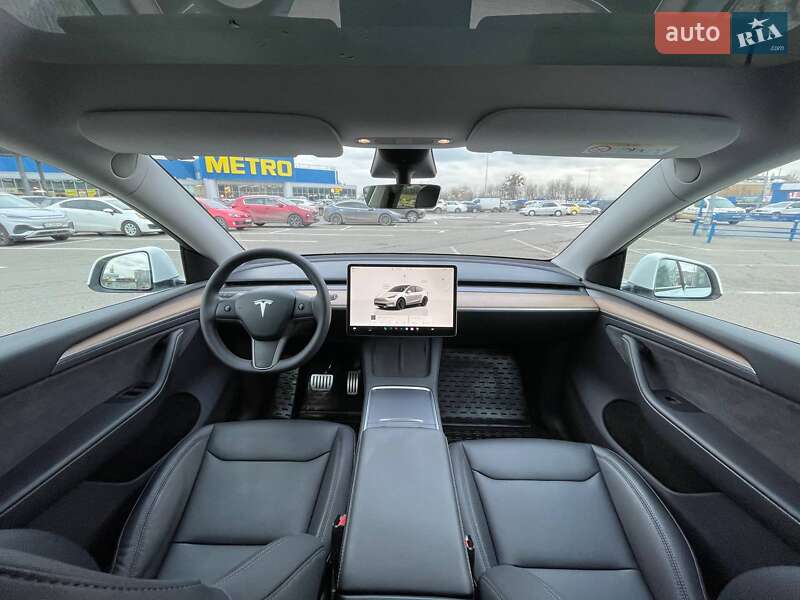 Внедорожник / Кроссовер Tesla Model Y 2023 в Киеве