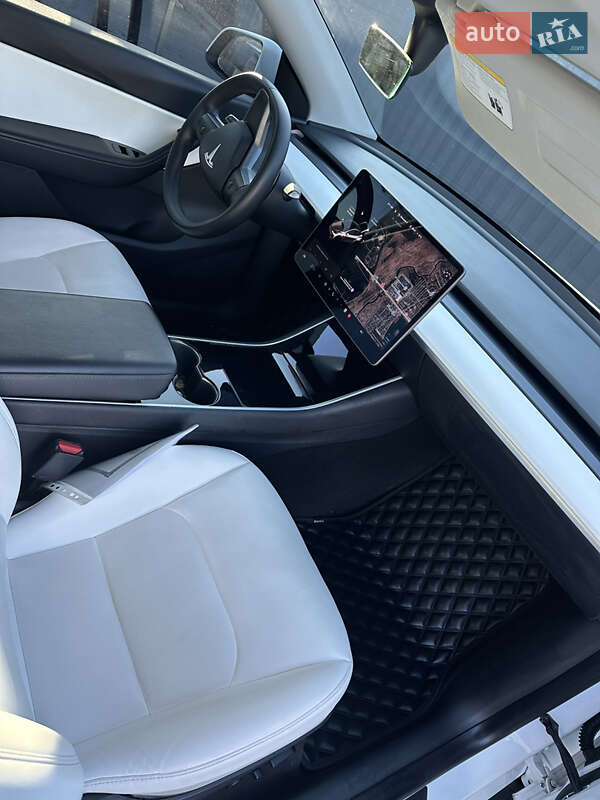 Внедорожник / Кроссовер Tesla Model Y 2020 в Софиевской Борщаговке