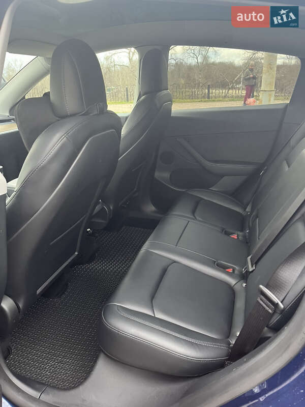 Позашляховик / Кросовер Tesla Model Y 2022 в Києві фото 8 Позашляховик / Кросовер Tesla Model Y 2022 в Києві