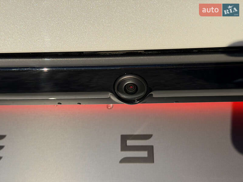 Внедорожник / Кроссовер Tesla Model Y 2025 в Ровно фото 12 Внедорожник / Кроссовер Tesla Model Y 2025 в Ровно