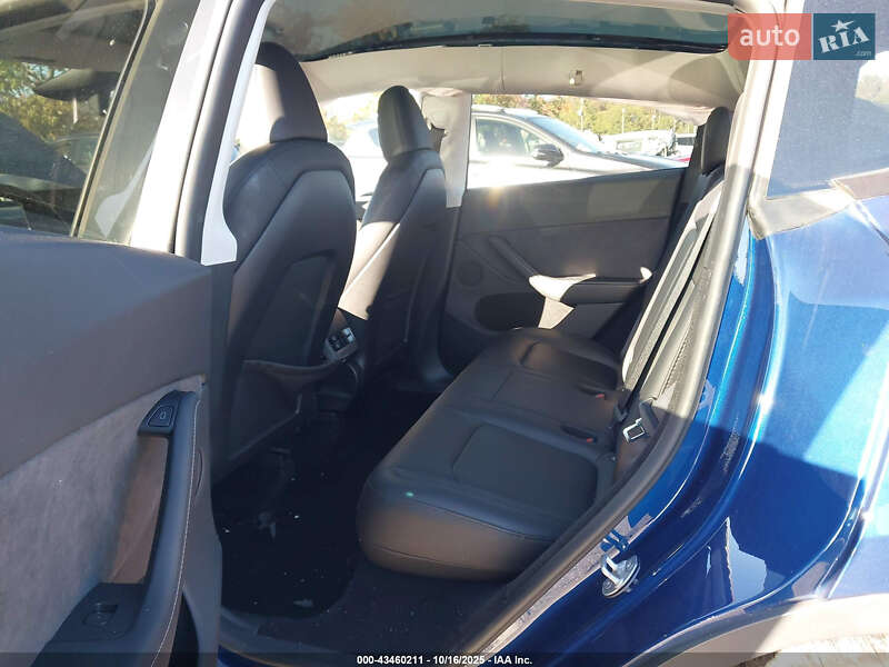 Внедорожник / Кроссовер Tesla Model Y 2024 в Львове